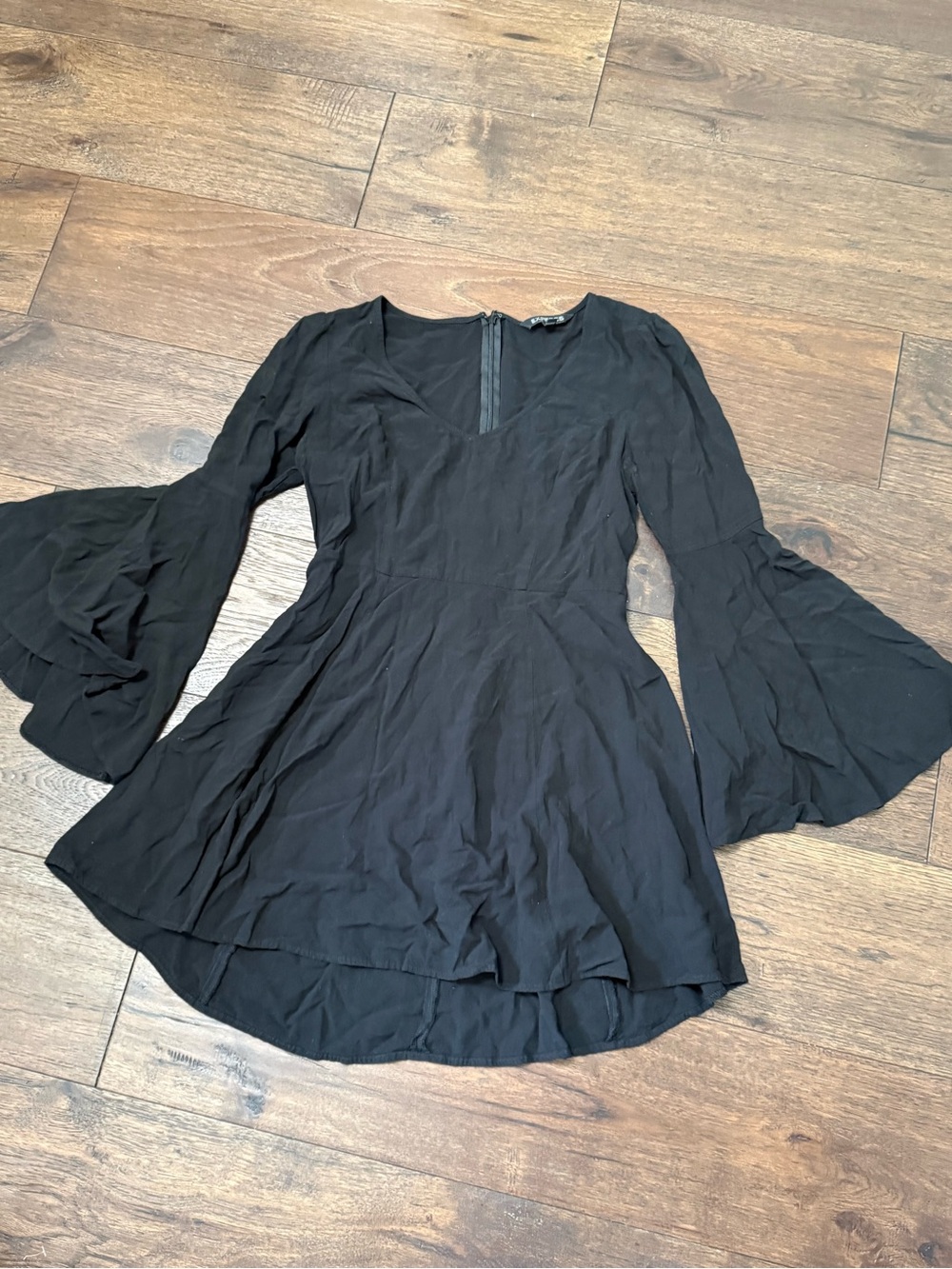 Express Women's Black V-Neck Bell Sleeve Dress - Picture 2 of 3